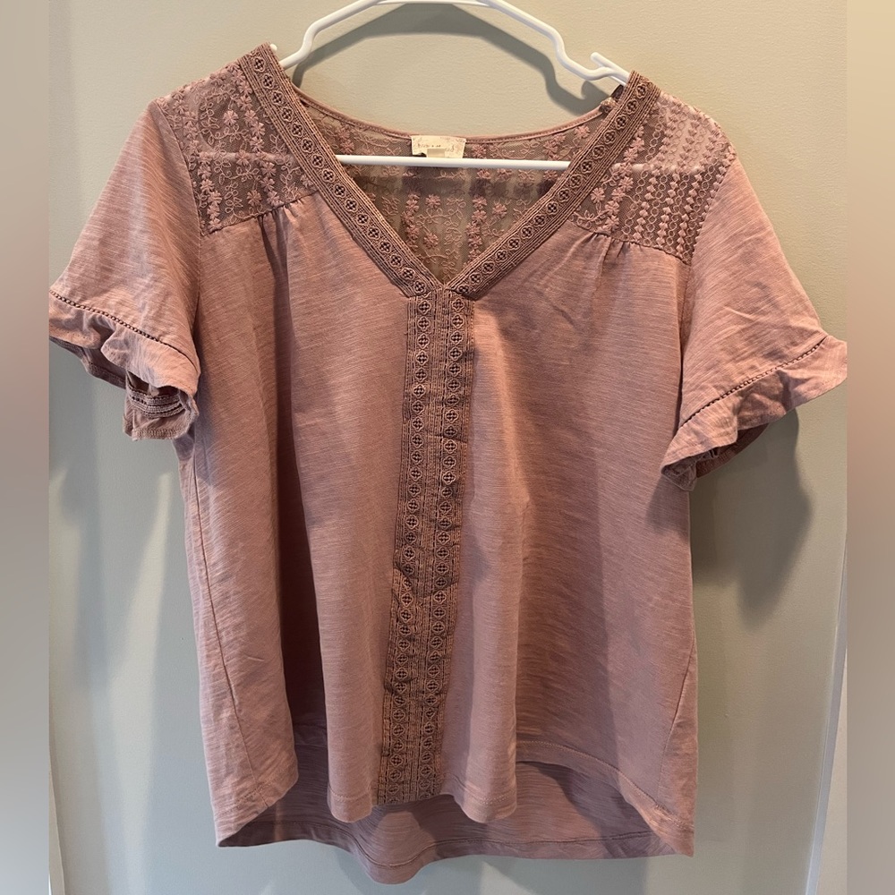 Hem & Thread Blush Short-Sleeve Blouse, Size Medium